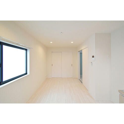 ラシュレ椥辻0202の居間