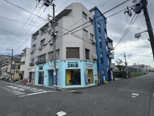 パレス上原の外観