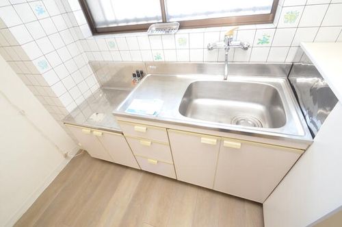 福岡県北九州市八幡西区鷹の巣1丁目(マンション)の賃貸物件のキッチン