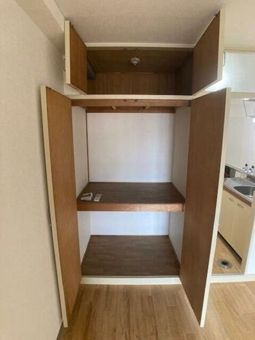 カワオトビルの内装