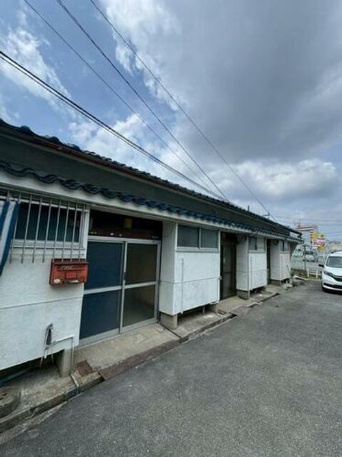 大阪府東大阪市東鴻池町5丁目(テラスハウス)の賃貸物件の外観