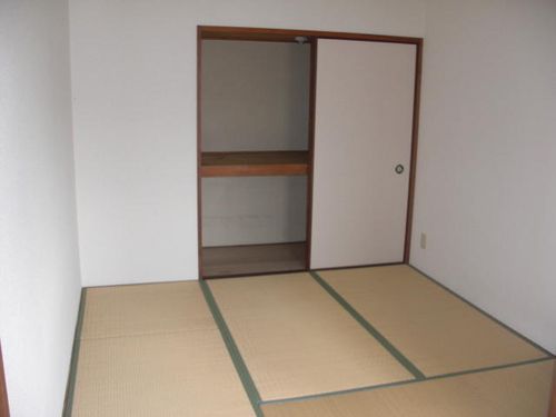 ミフネセントラルベア東三国の内装