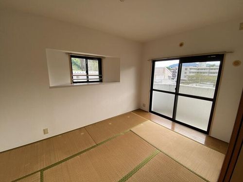 サンリーラの内装