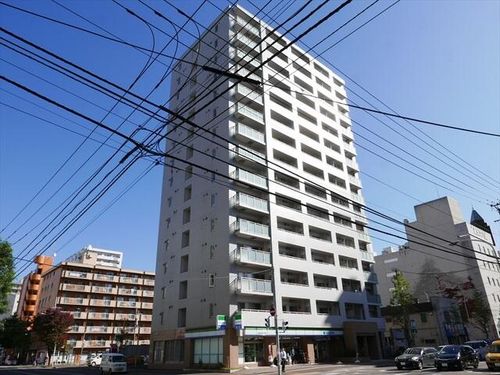 クレジデンス札幌・南4条の外観