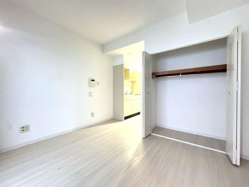 メゾン・ド・ルナール0406の居間