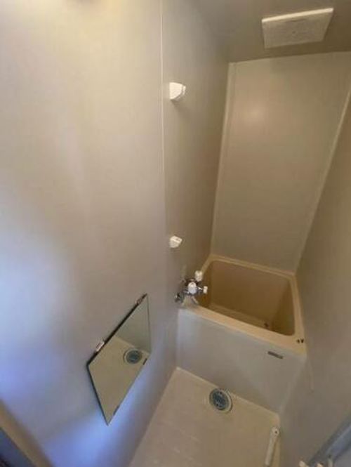 ラヴェール元町0201の風呂