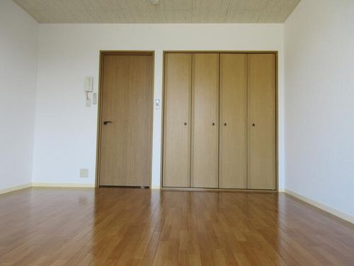 サンテラス別府の居間