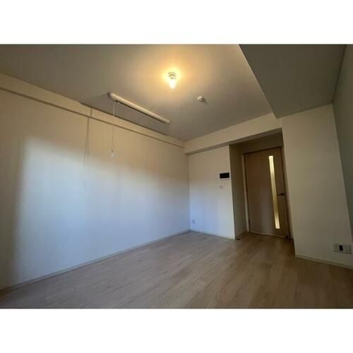 クレアグレイス新森古市0603の居間