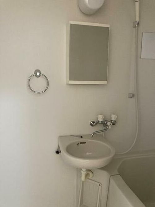 House C.R.Aの風呂