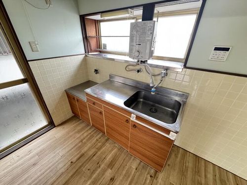 福岡県北九州市小倉南区下城野1丁目(一戸建)の賃貸物件のキッチン