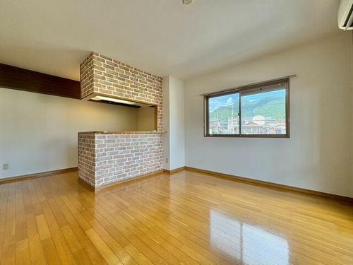 福岡県北九州市門司区大里東2丁目(マンション)の賃貸物件の居間