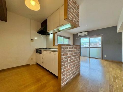 福岡県北九州市門司区大里東2丁目(マンション)の賃貸物件の居間