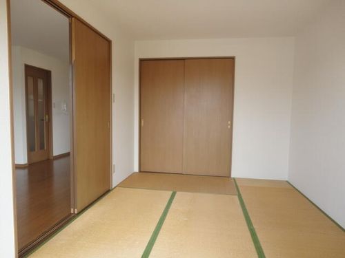 エトワール柳川103の内装
