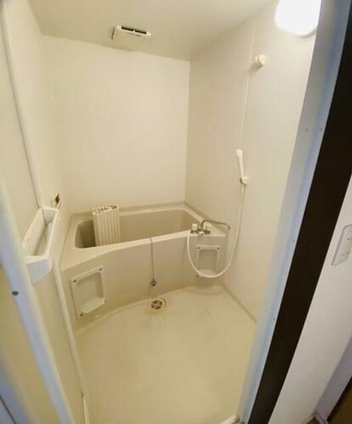 路地裏のVillaの風呂