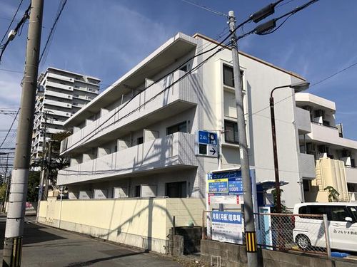 ドミールケンゾー202の外観
