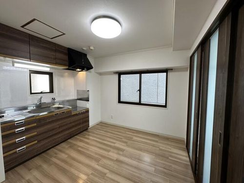 京都府京都市伏見区桃山町伊賀(マンション)の賃貸物件の外観