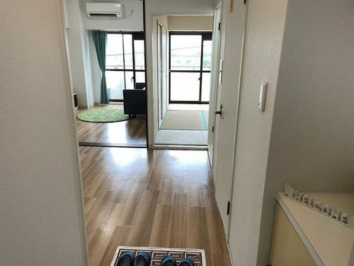 京都府京都市伏見区桃山町伊賀(マンション)の賃貸物件の玄関