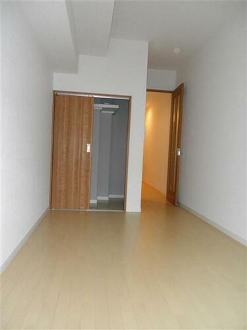 福岡県北九州市小倉南区徳力1丁目(マンション)の賃貸物件の居間