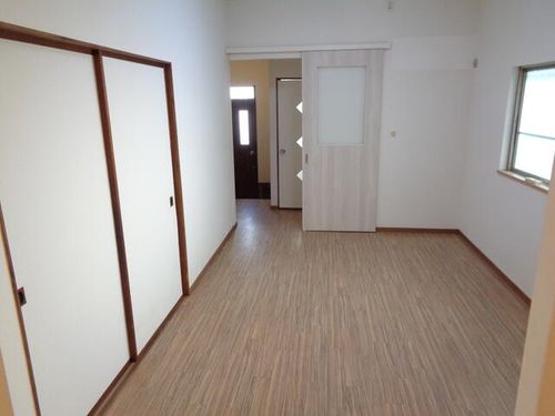 大阪府堺市西区鳳北町2丁(一戸建)の賃貸物件の居間