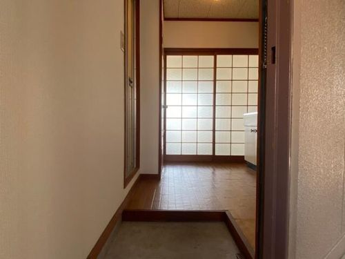 サンハイツエムの玄関