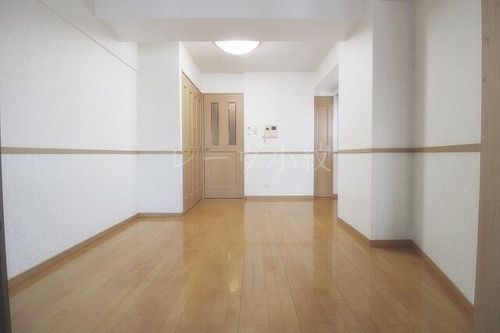 福岡県福岡市中央区鳥飼2丁目(マンション)の賃貸物件の居間