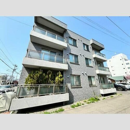 VILLA MUTSUMI・Ⅲ101の外観