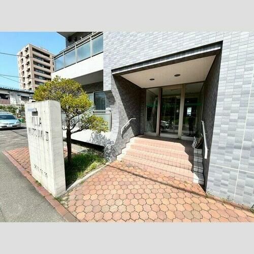 VILLA MUTSUMI・Ⅲ101の玄関
