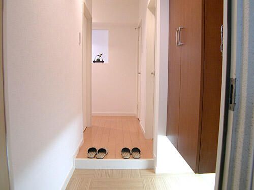 グリーンロードハウス101の玄関