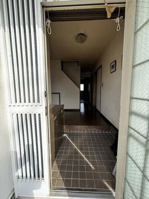 愛知県あま市篠田南大門(一戸建)の賃貸物件の玄関