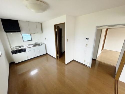 大阪府守口市八雲北町1丁目(マンション)の賃貸物件の居間