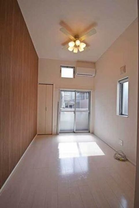 ハーモニーテラス梅林II201の居間