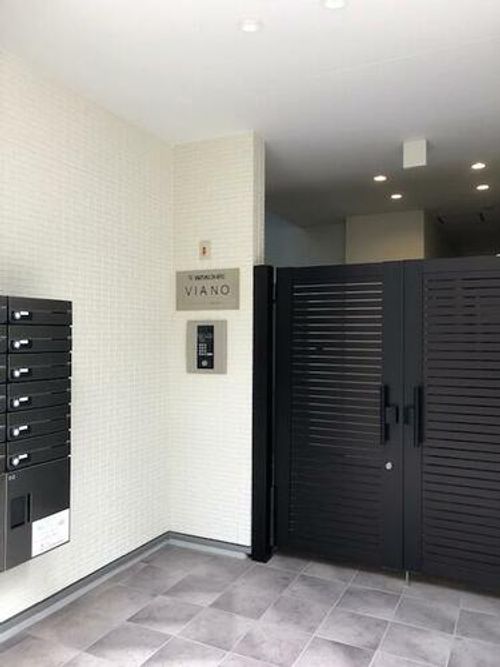 ワコーレヴィアーノ垂水城が山104の玄関