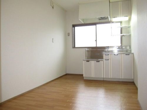 奈良県奈良市菅原東2丁目(アパート)の賃貸物件の居間