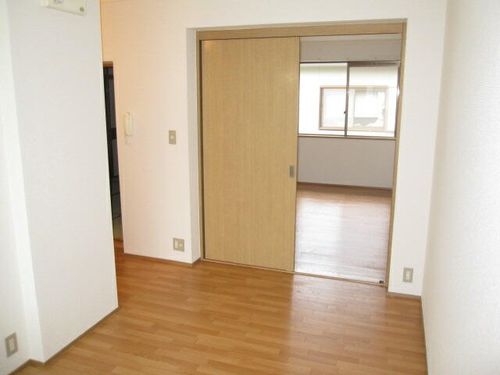 奈良県奈良市菅原東2丁目(アパート)の賃貸物件の居間