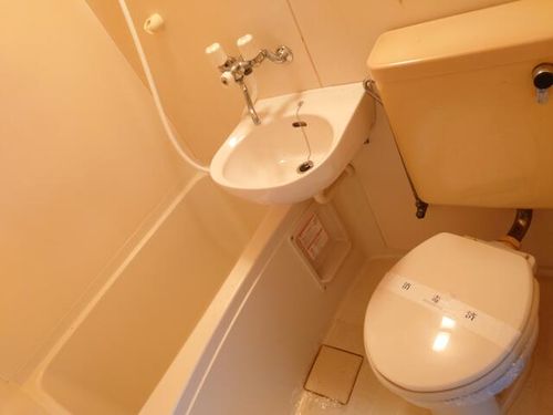 フォルテ春日出304の風呂