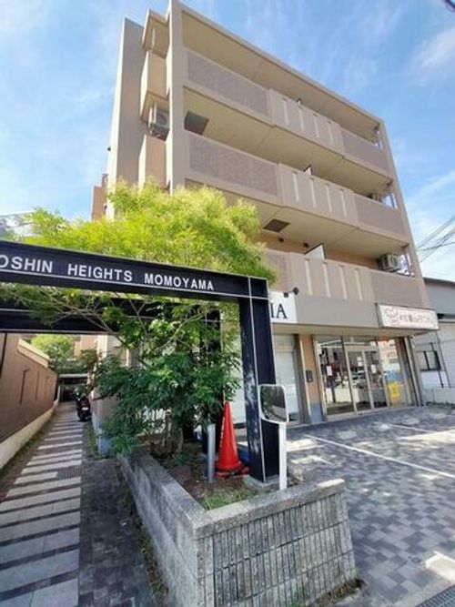京都府京都市伏見区桃山町和泉(マンション)の賃貸物件の外観