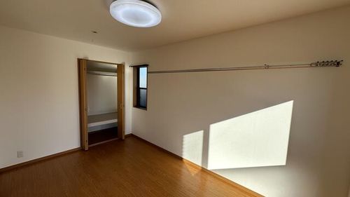 エルマーノ東小浜103の内装