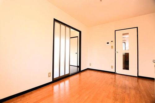 福岡県直方市大字知古(アパート)の賃貸物件の居間