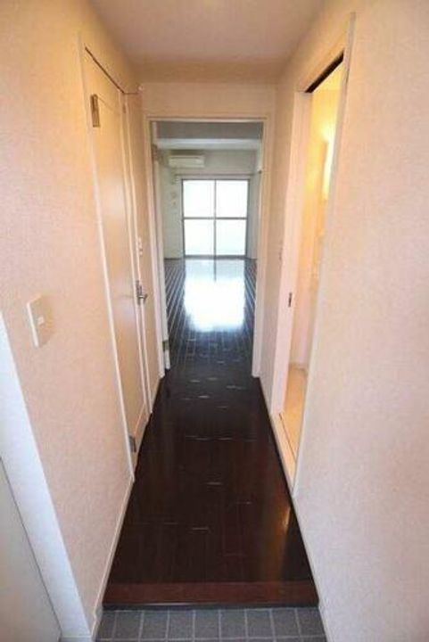 グロースメゾン博多山王0609の玄関