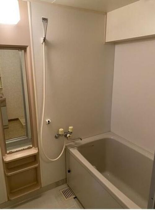 ギャラン小文字605の風呂