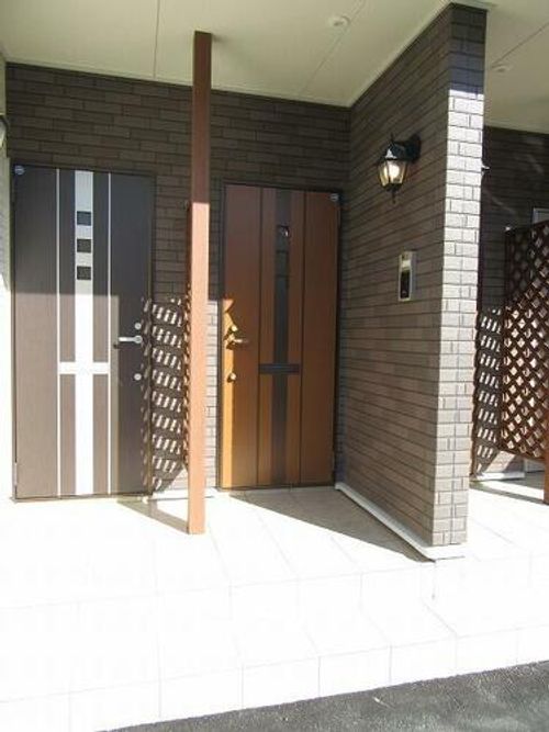 グランベルBの玄関