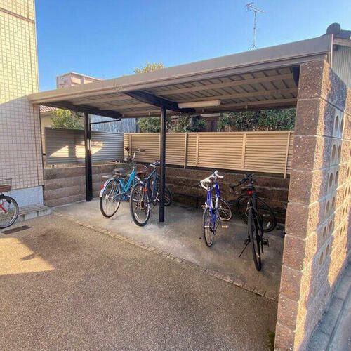 ドゥ・リュエルBのその他画像