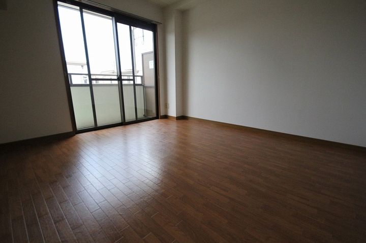 サン・オーレ新涯202の寝室