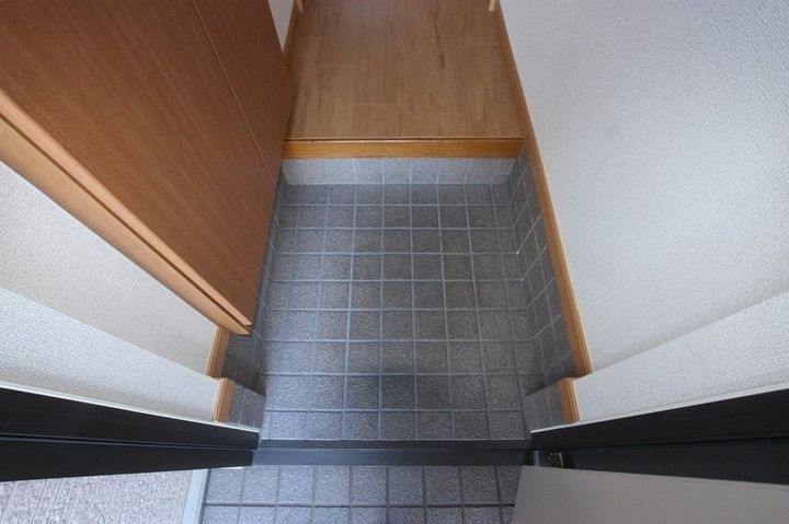 ヴァルト フォルネB202の玄関