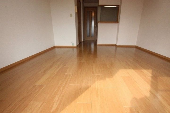 ヴァルト フォルネB202の居間