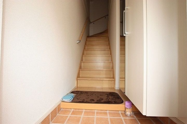 ヴィオーラ202の玄関