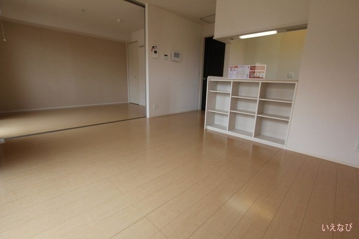 エスパース深津103の居間