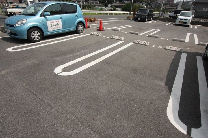 フリーディア102の周辺