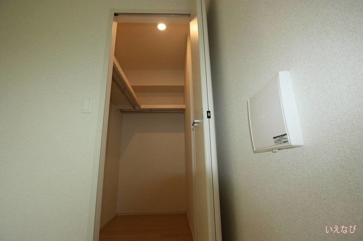 ナカドイロードB103の内装