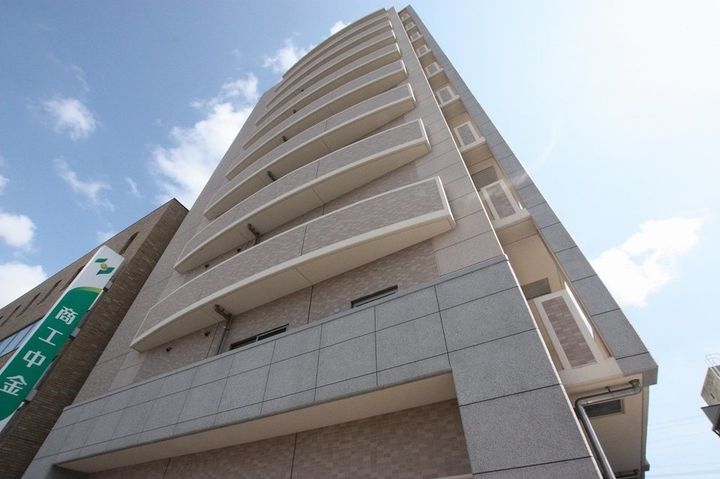 ヴィアーレ 光南602の外観